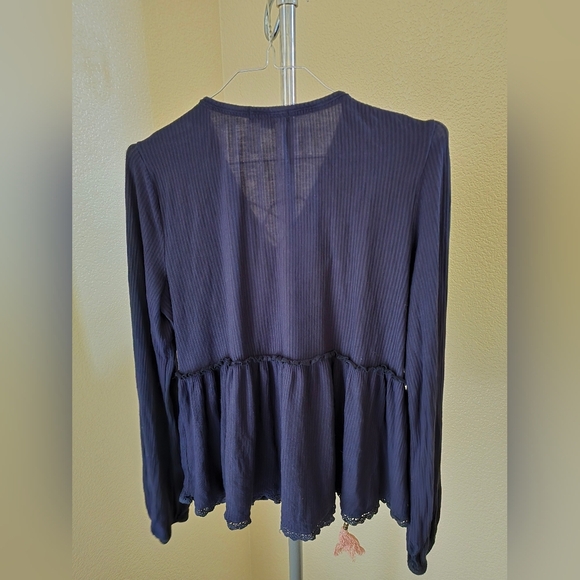 Taylor & Sage BoHo Navy Blue Pullover Blouse - Picture 2 of 3